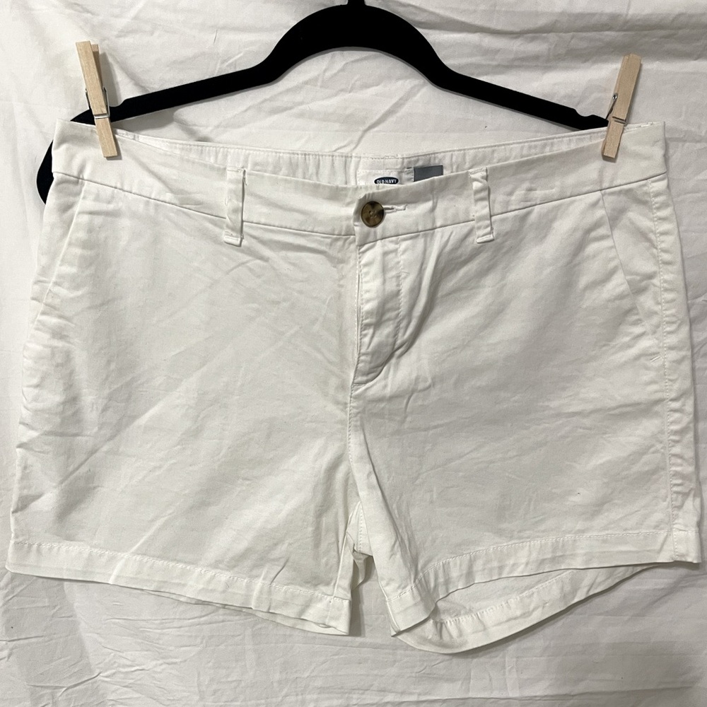 Old Navy Women’s White Shorts